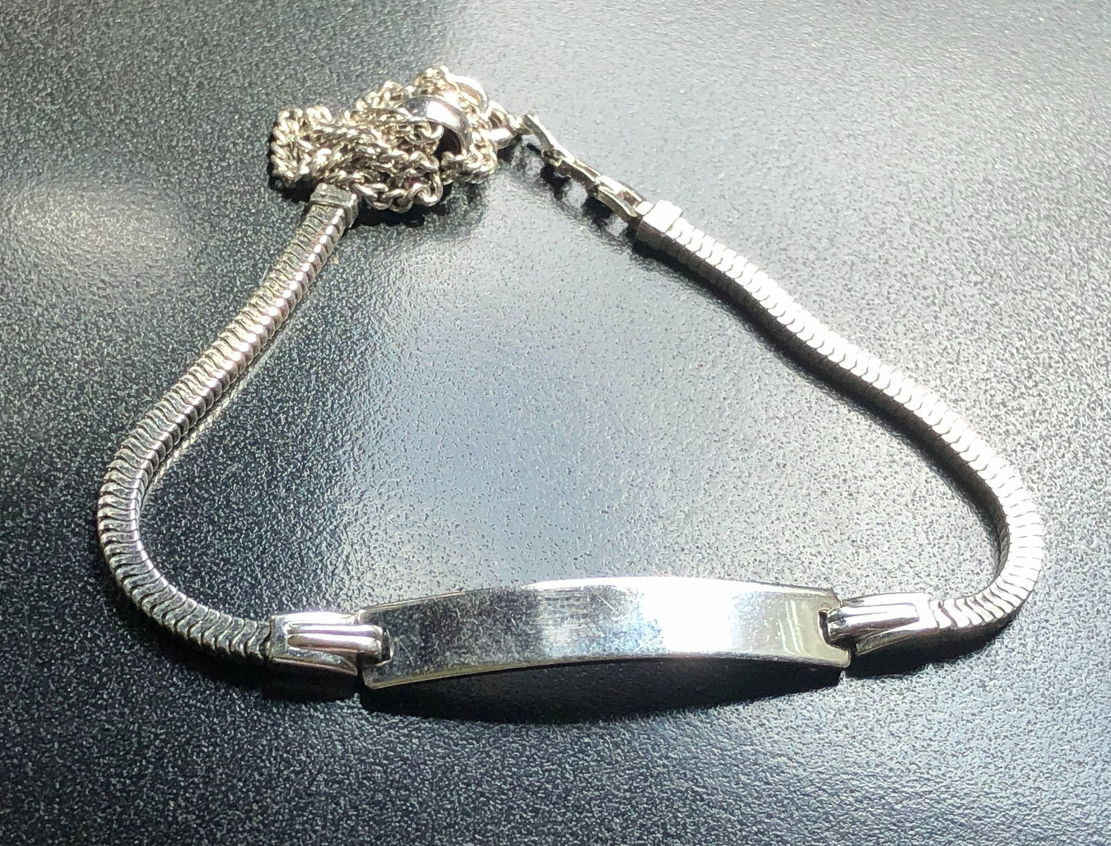 Vintage Silver Bracelet: Vintage Silver Bracelet
