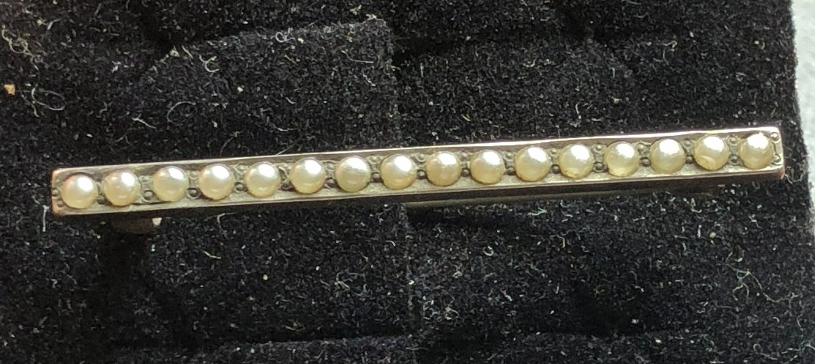 Vintage Silver Brooch Pin: Vintage Silver Brooch Pin