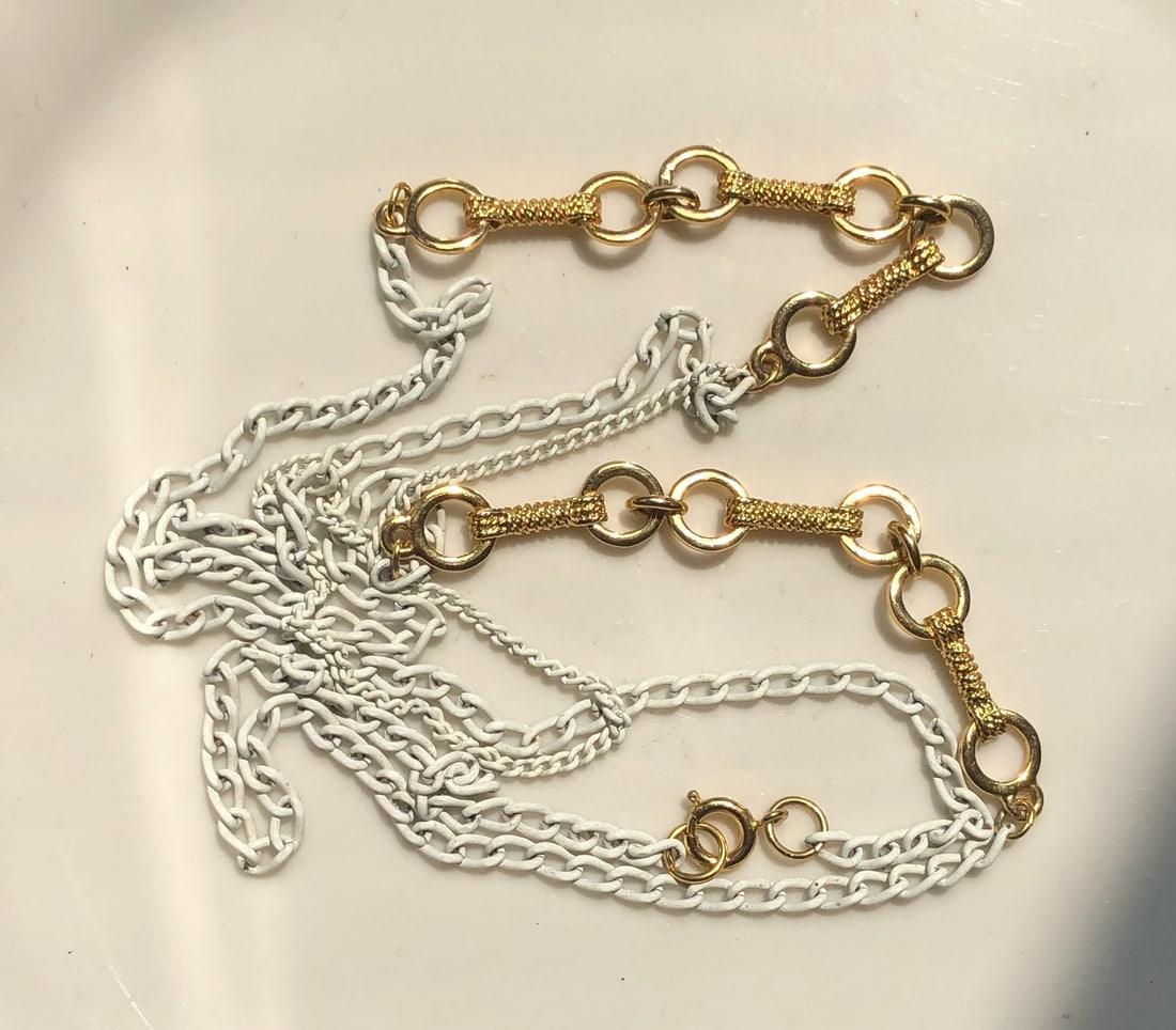 Vintage Necklace: Vintage Necklace
