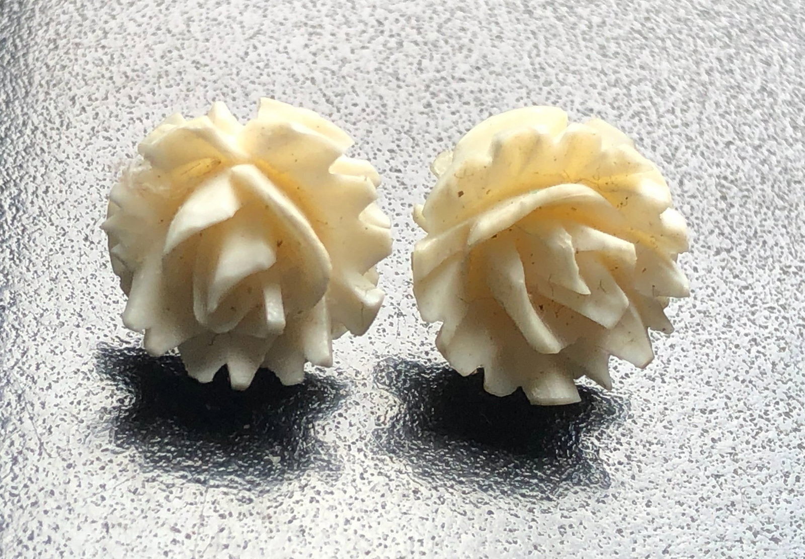 Pair of 14K Gold Earrings (1 of 2)