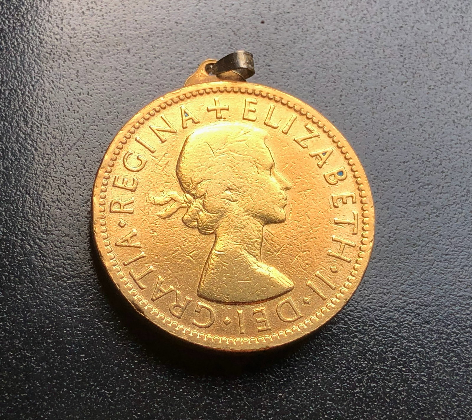 Vintage Pendant: Vintage Pendant