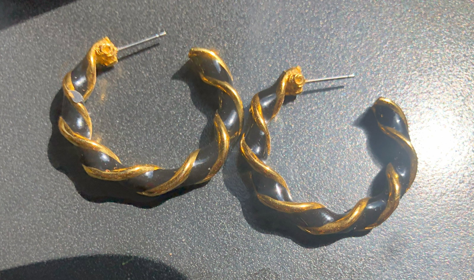 Pair of Earrings: Pair of Earrings
