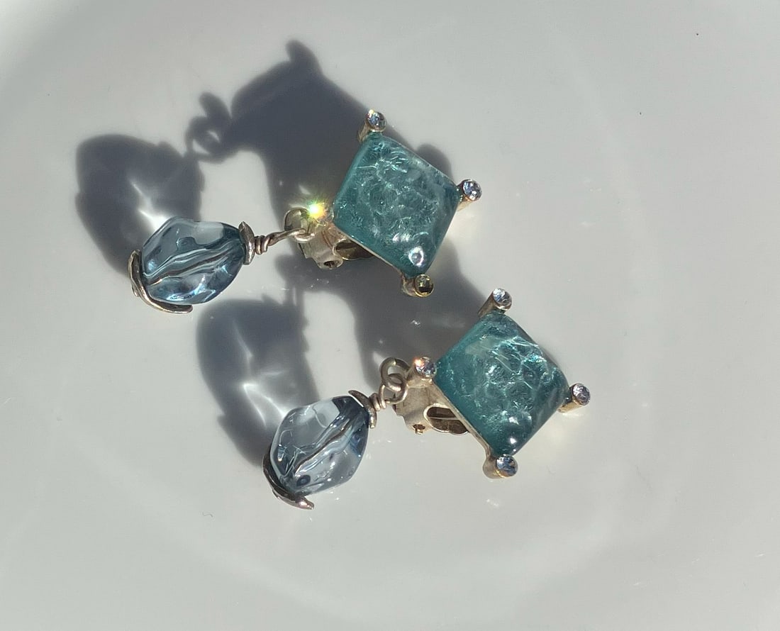 Pair of Paris Earrings: Pair of Paris Earrings