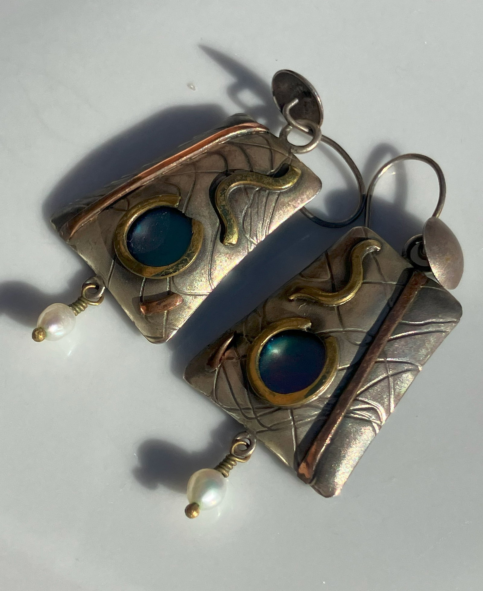 Pair of Silver Earrings: Pair of Silver Earrings, weight 10.2g