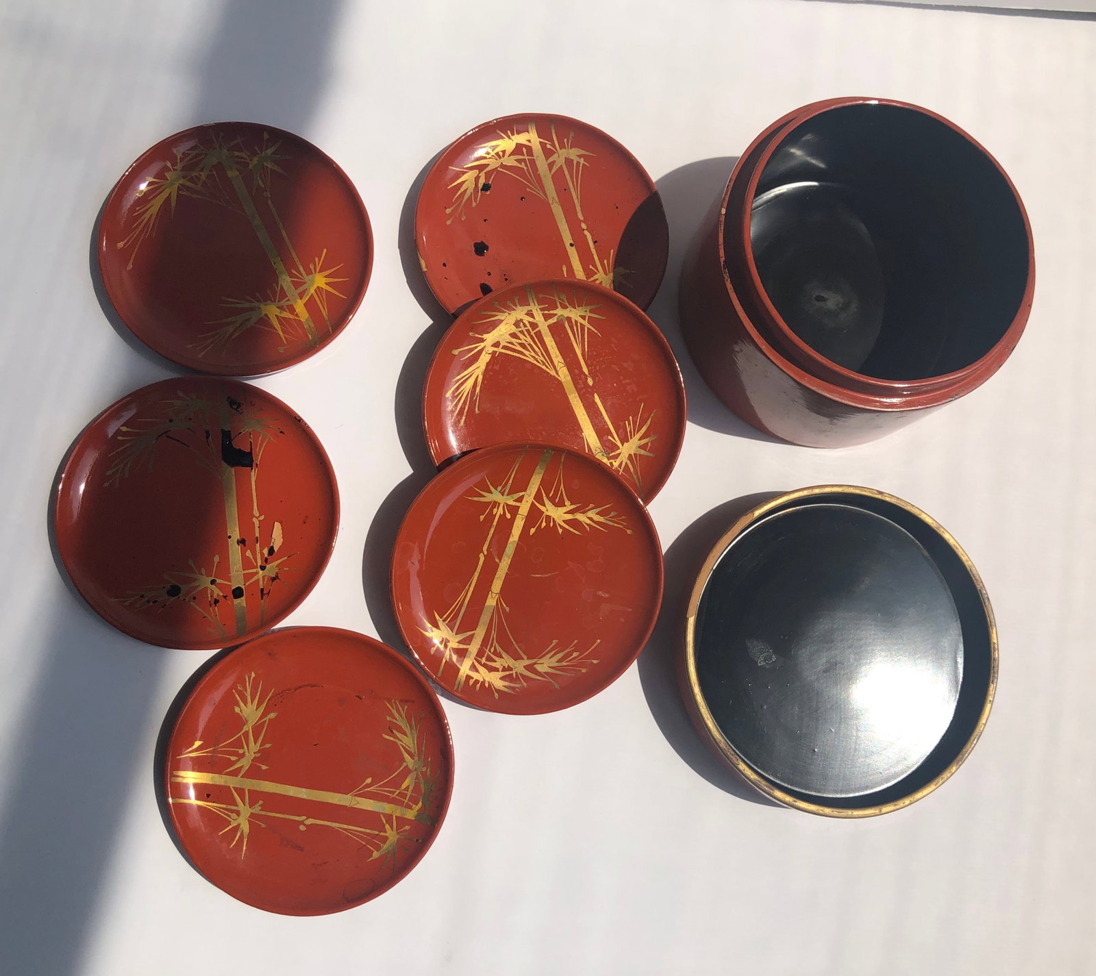 Antique Lacquer Dishes and Box - 2