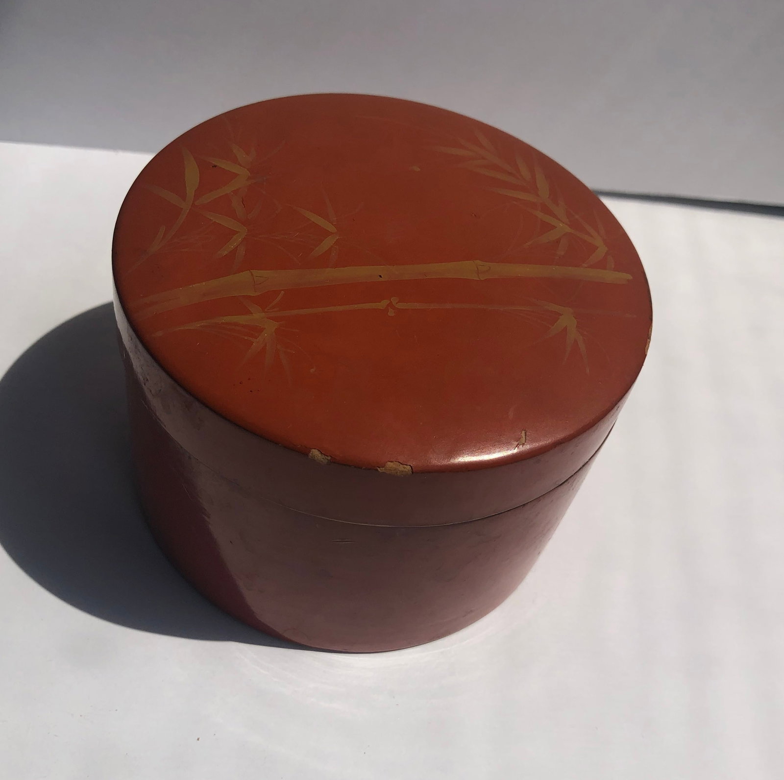 Antique Lacquer Dishes and Box - 4