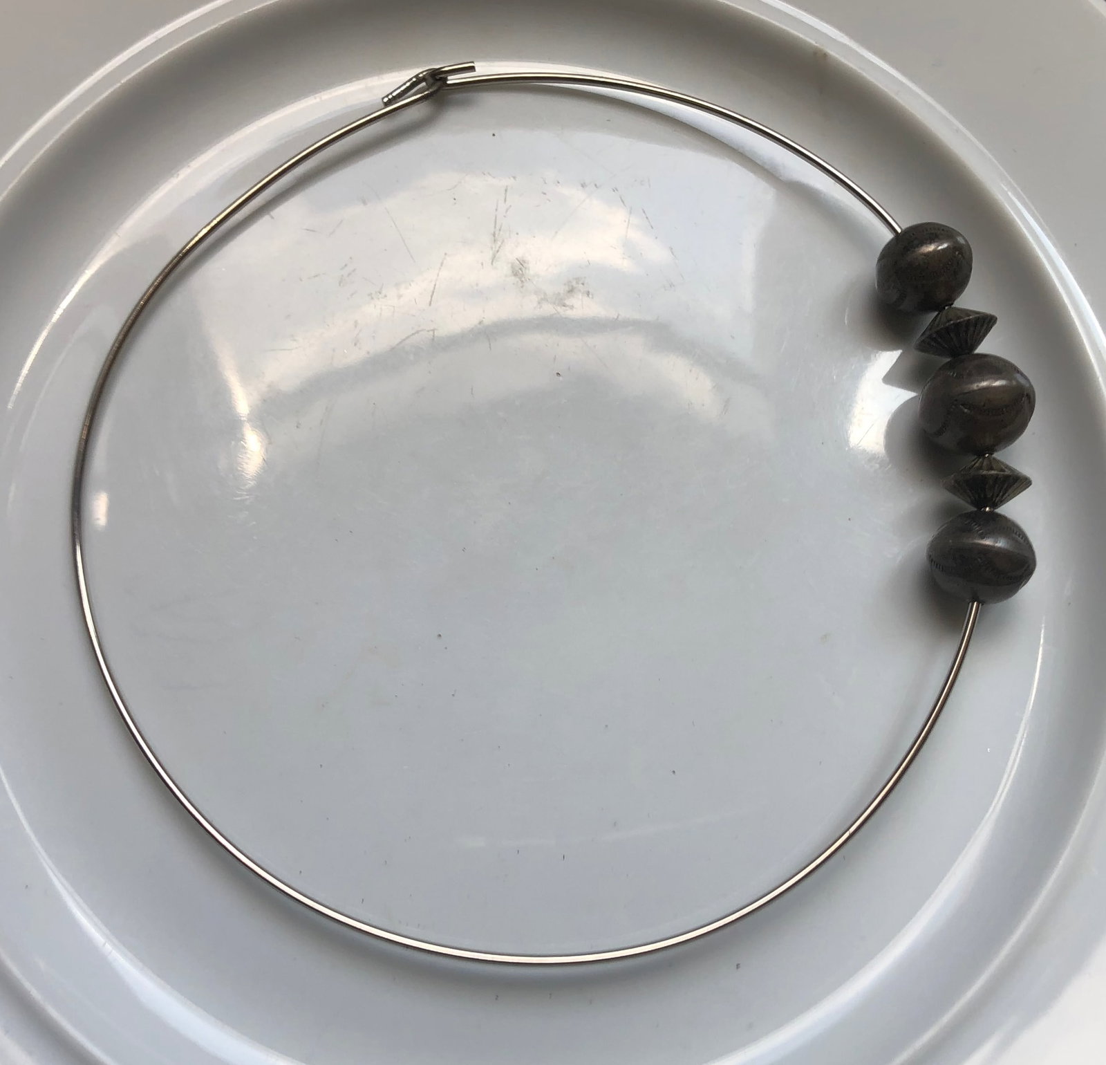 Vintage Silver Necklace: Vintage Silver Necklace, weight 11.7g