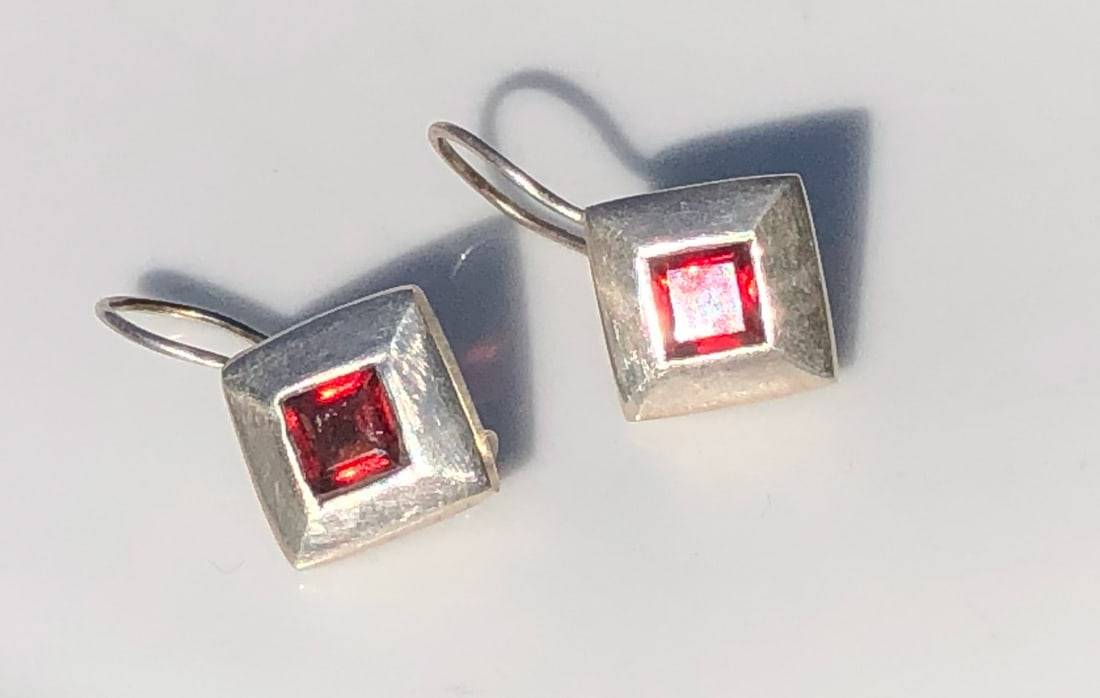 Pair of Silver Earrings: Pair of Silver Earrings