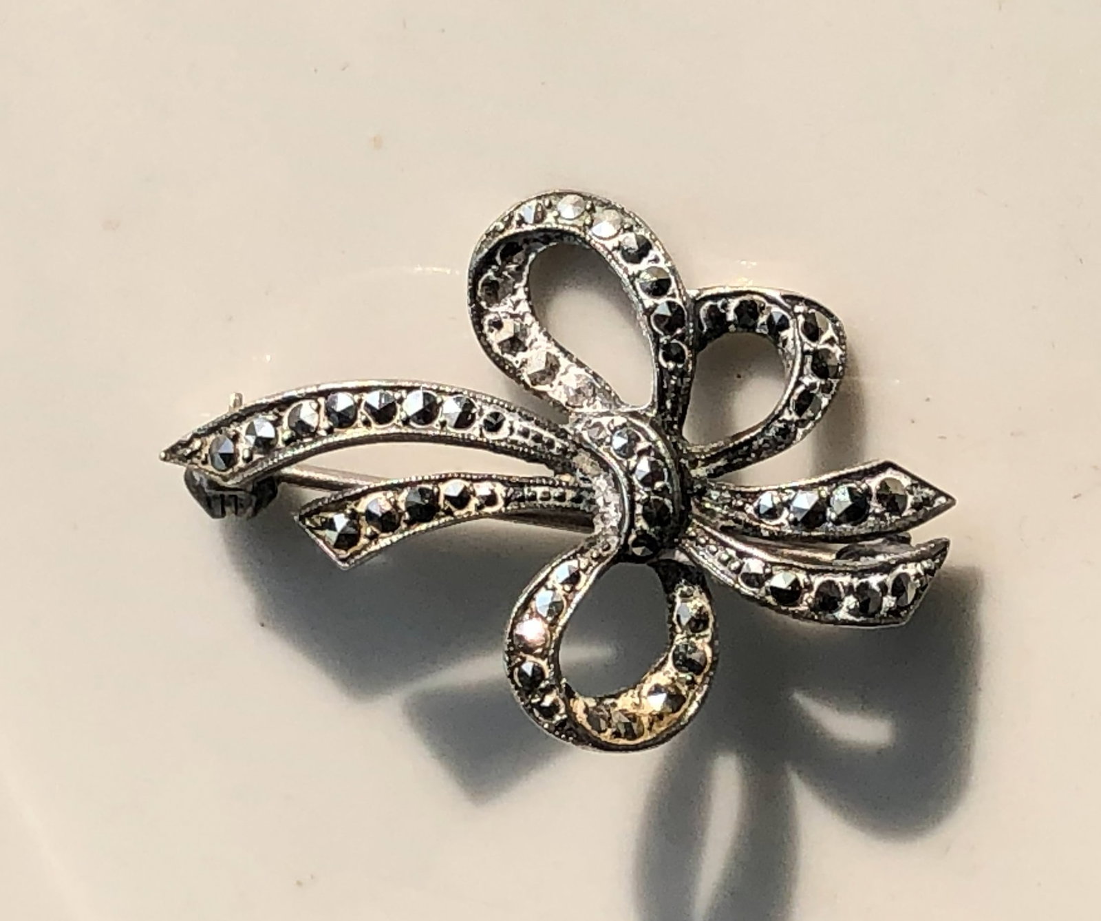 Vintage Brooch Pin: Vintage Brooch Pin