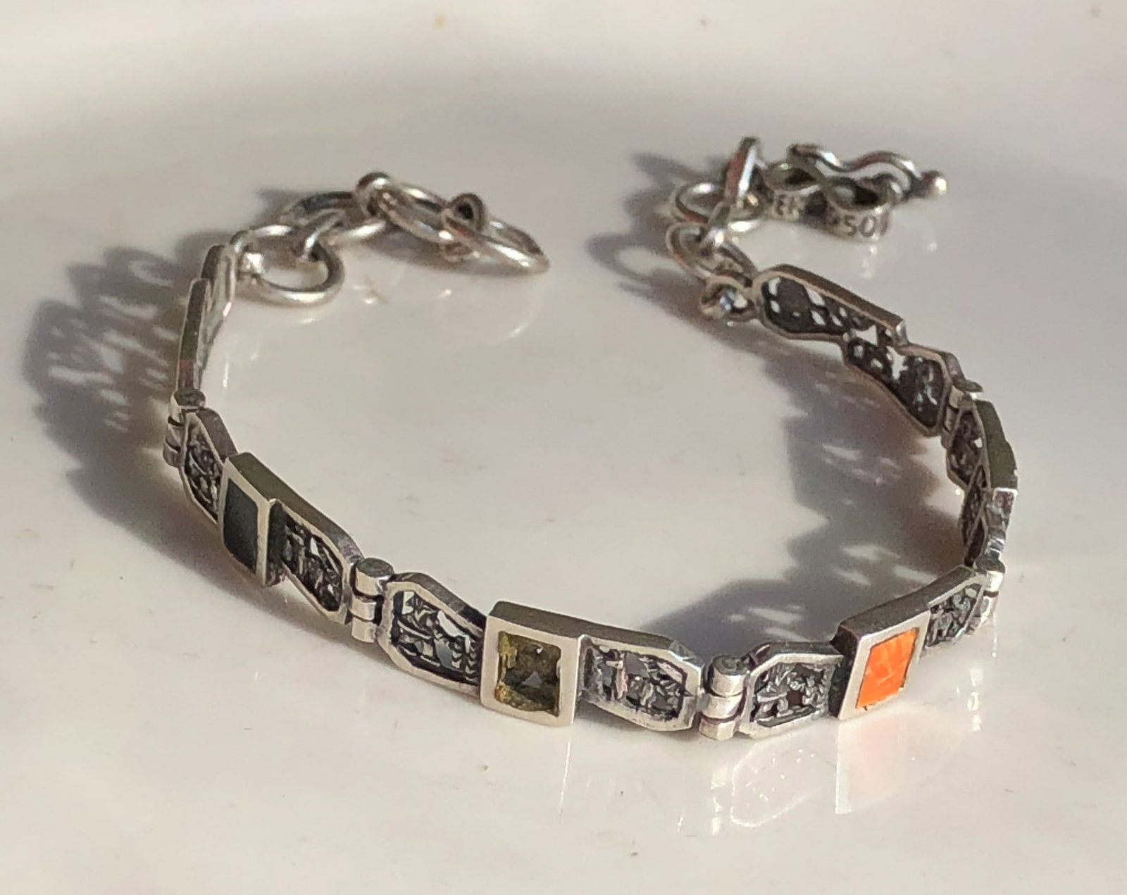 Vintage Silver Bracelet: Vintage Silver Bracelet, weight 10.5g