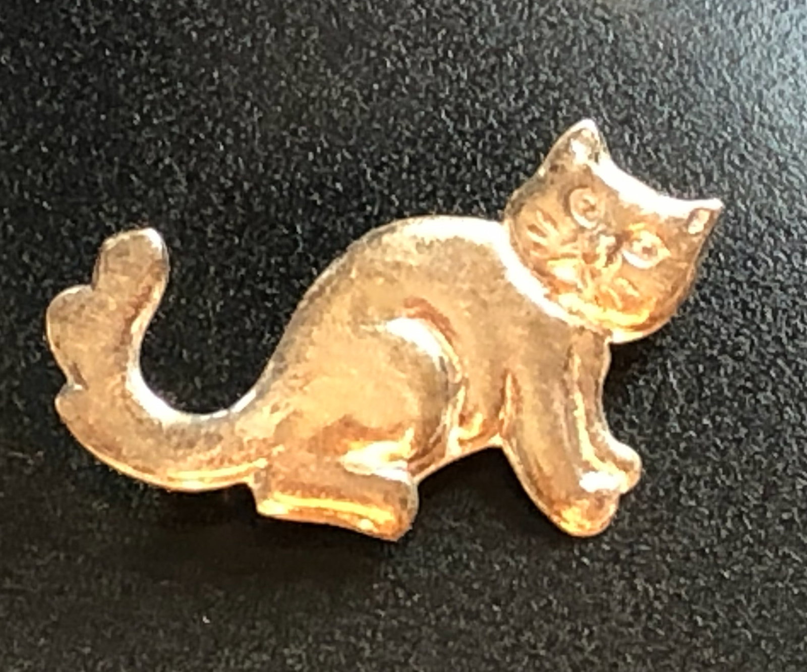 Vintage Silver Brooch Pin: Vintage Silver Brooch Pin