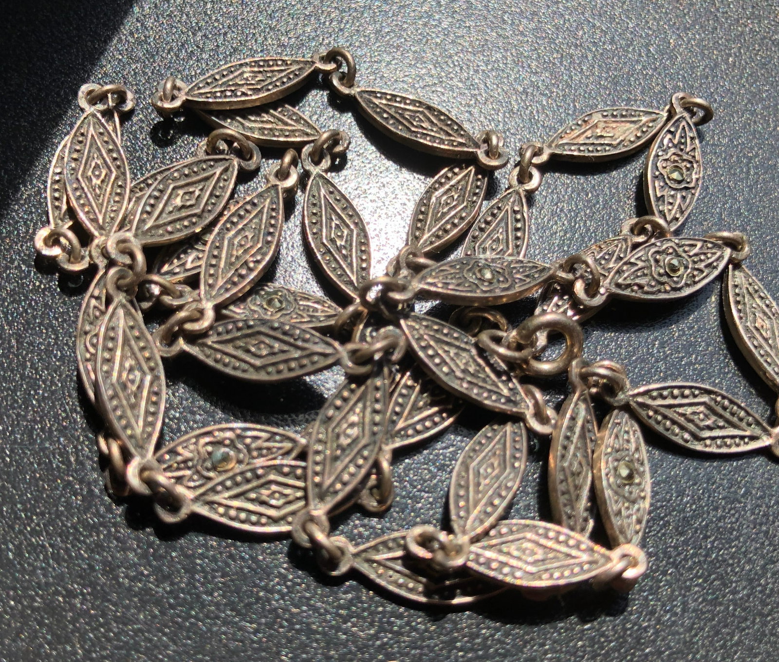 Vintage Silver Necklace: Vintage Silver Necklace, weight 20g