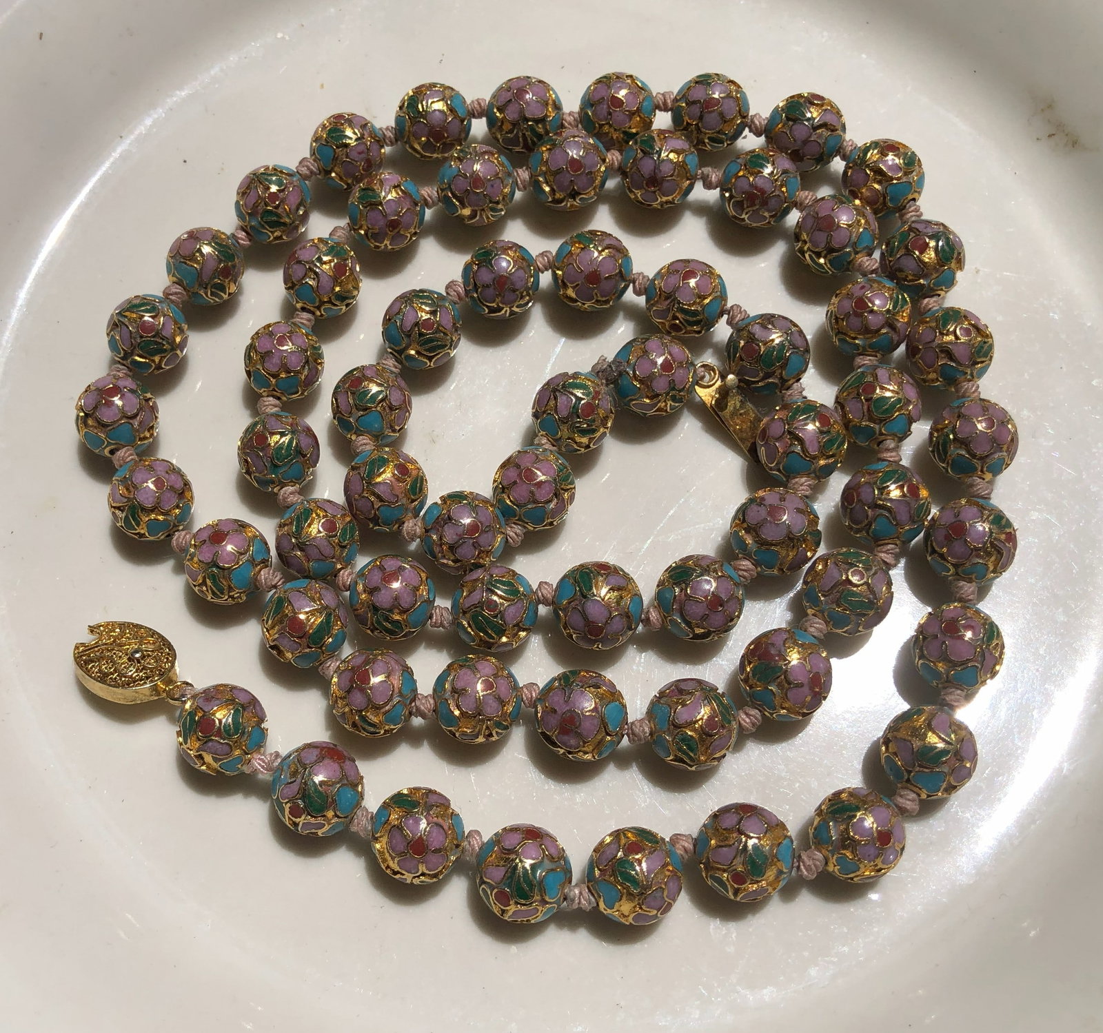 Vintage Cloisonne Necklace: Vintage Cloisonne Necklace