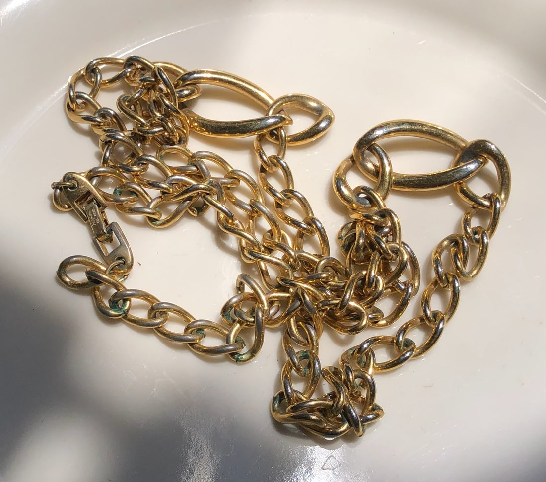 Elegant gold color chain necklace with intricate design (1 of 1)