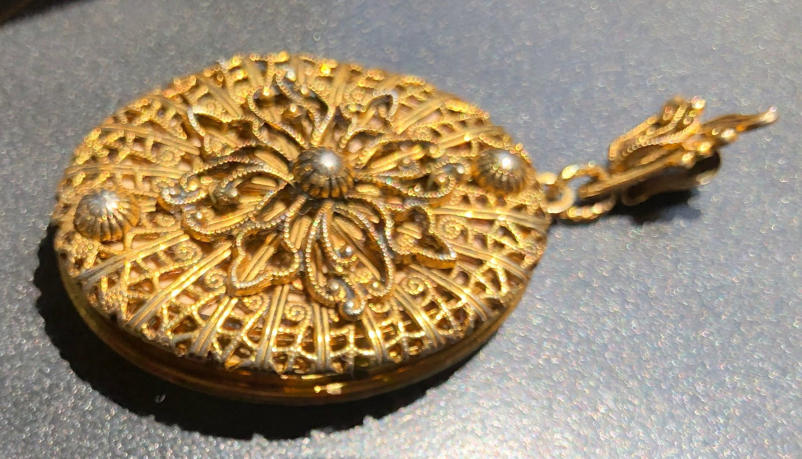 Vintage Gold Filled Pendant: Vintage Gold Filled Pendant