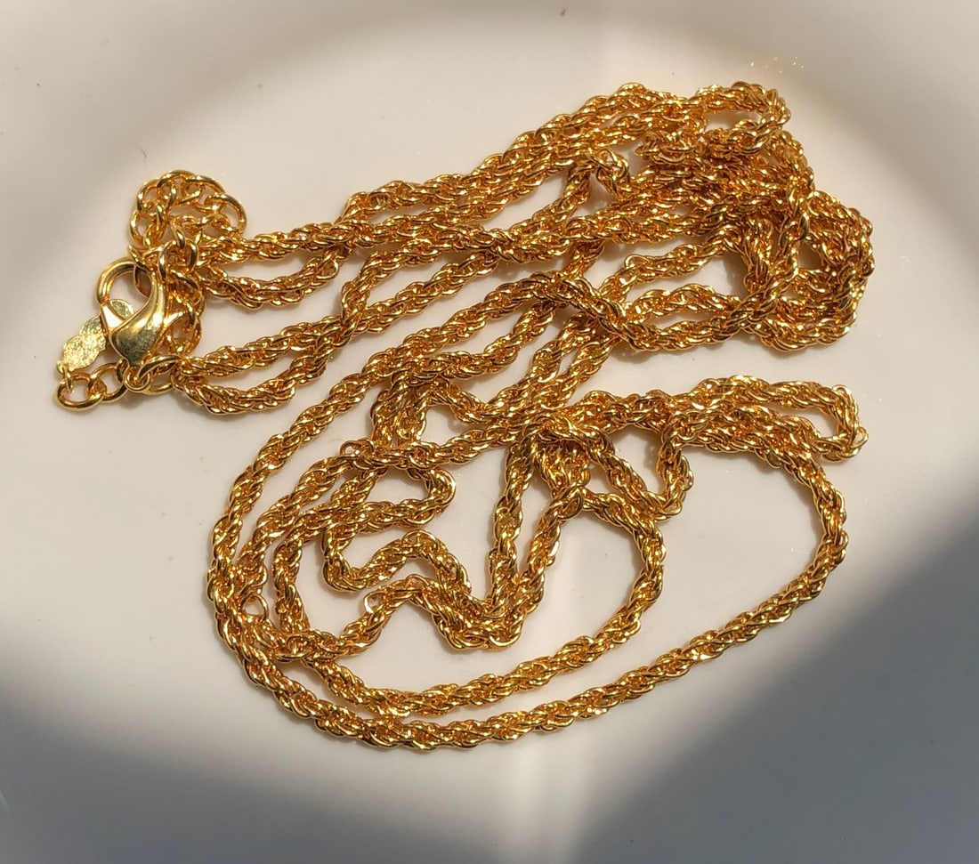 Vintage Gold Filled Necklace: Vintage Gold Filled Necklace