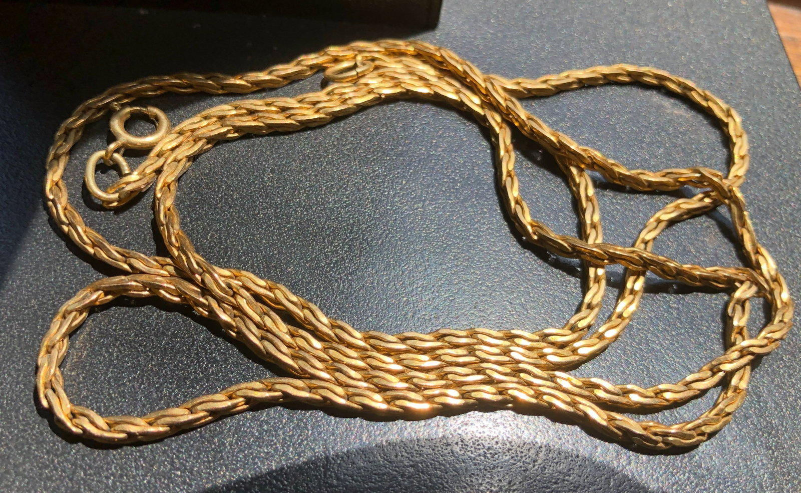 Vintage Gold Filled Necklace: Vintage Gold Filled Necklace, weight 17g