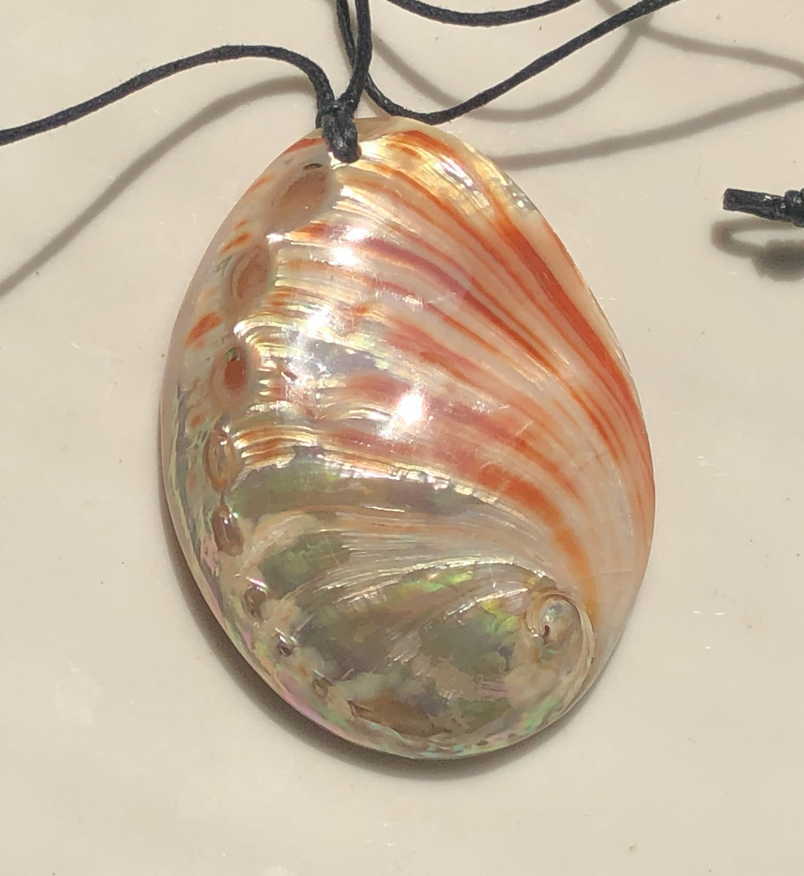 Vintage mother of Pearl Necklace: Vintage mother of Pearl Necklace