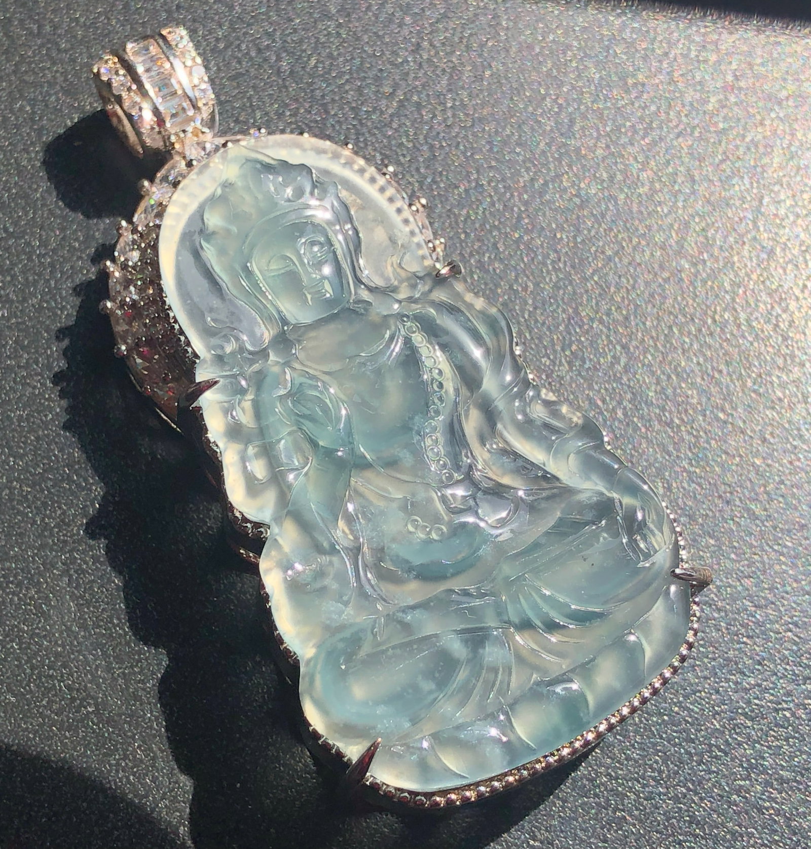 Natural Jadeite Pendant: Natural Jadeite Pendant, Size: 2.5"