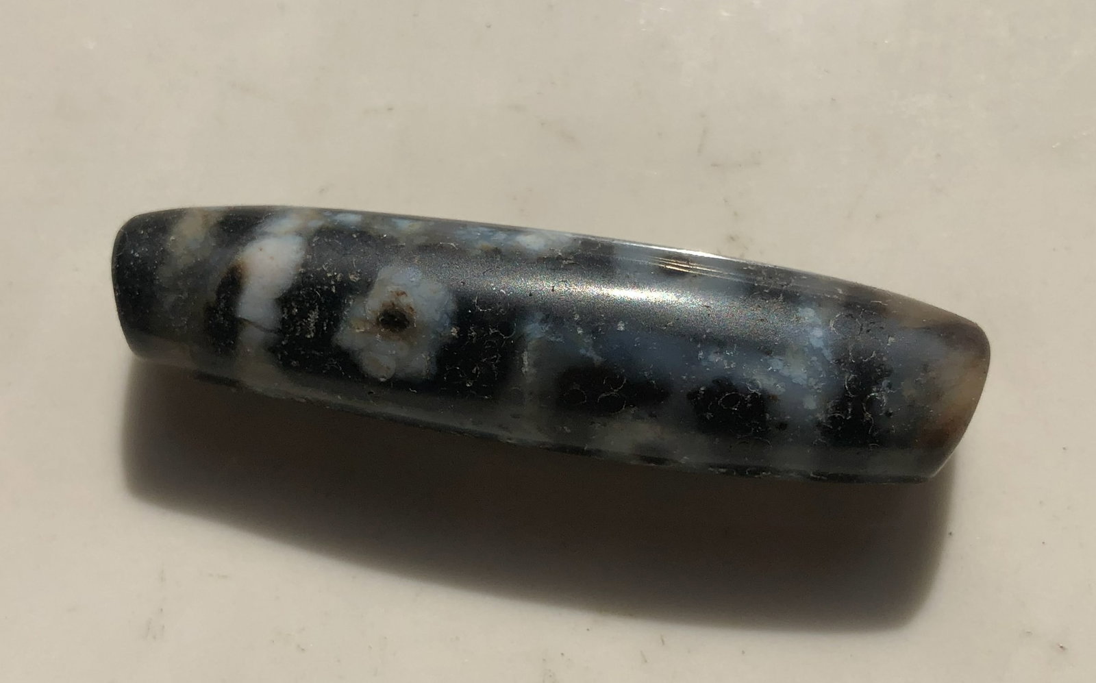 Antique Tibet Dzi Bead: Antique Tibet Dzi Bead, Size: 2.5"