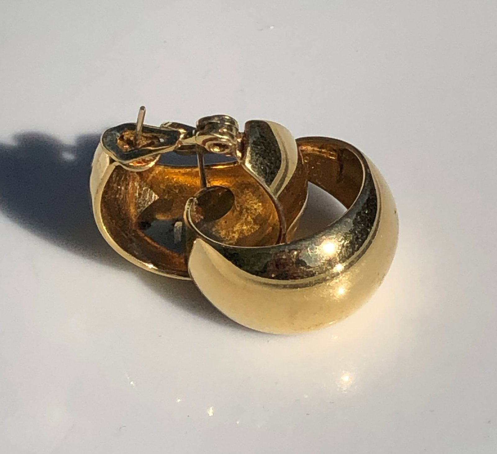 Pair of Gold Filled Earrings: Pair of Gold Filled Earrings