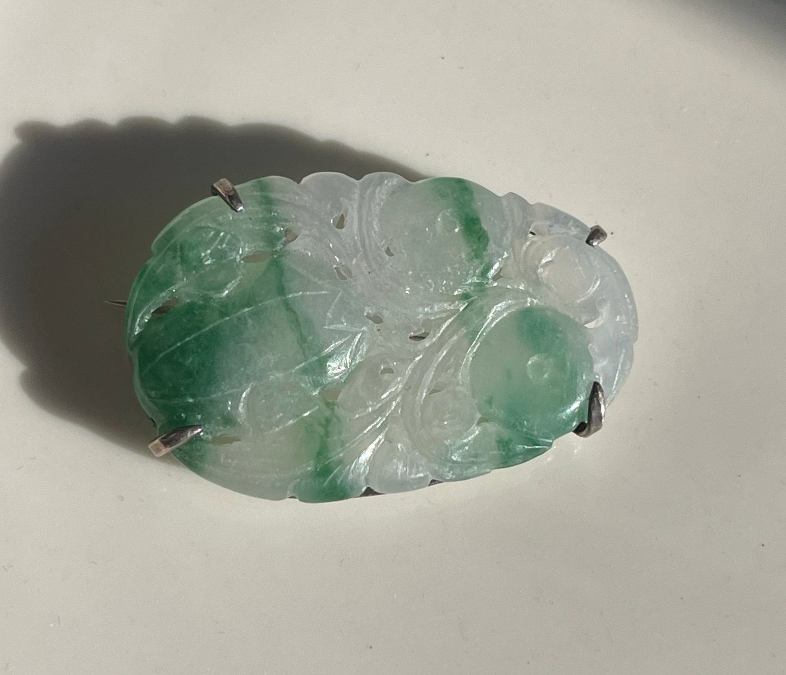 Antique Carved Jadeite Brooch Pin: Antique Carved Jadeite Brooch Pin