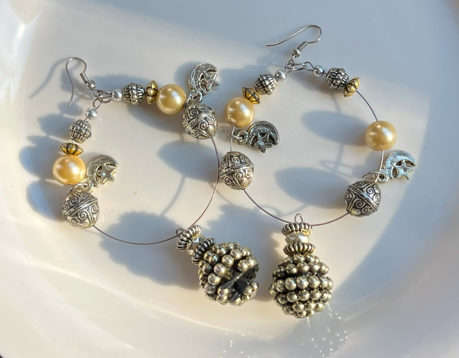 Pair of Earrings: Pair of Earrings