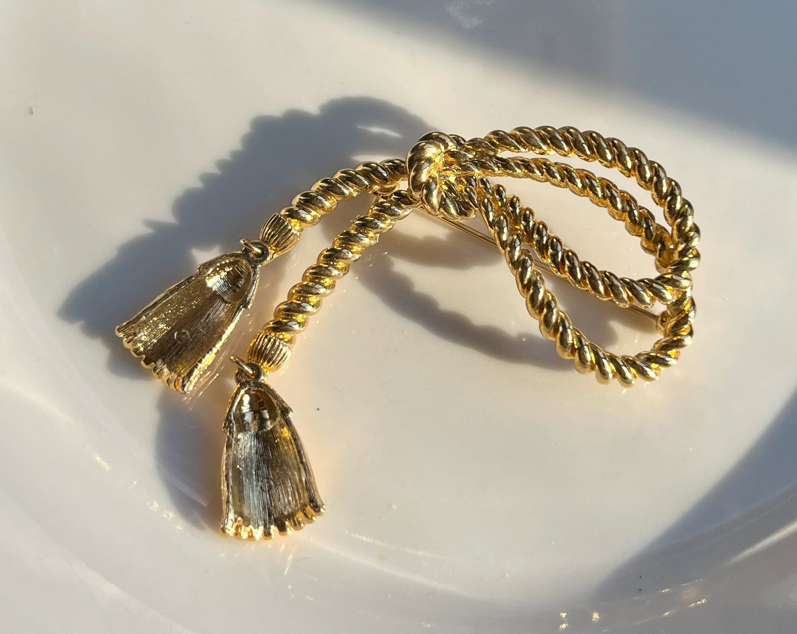 Vintage Brooch Pin: Vintage Brooch Pin