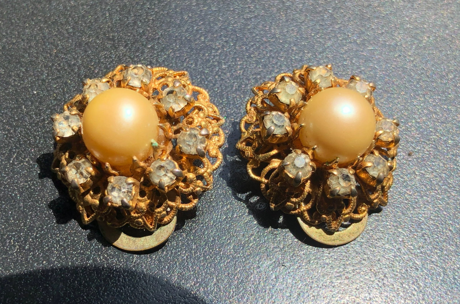 Pair of Earrings: Pair of Earrings