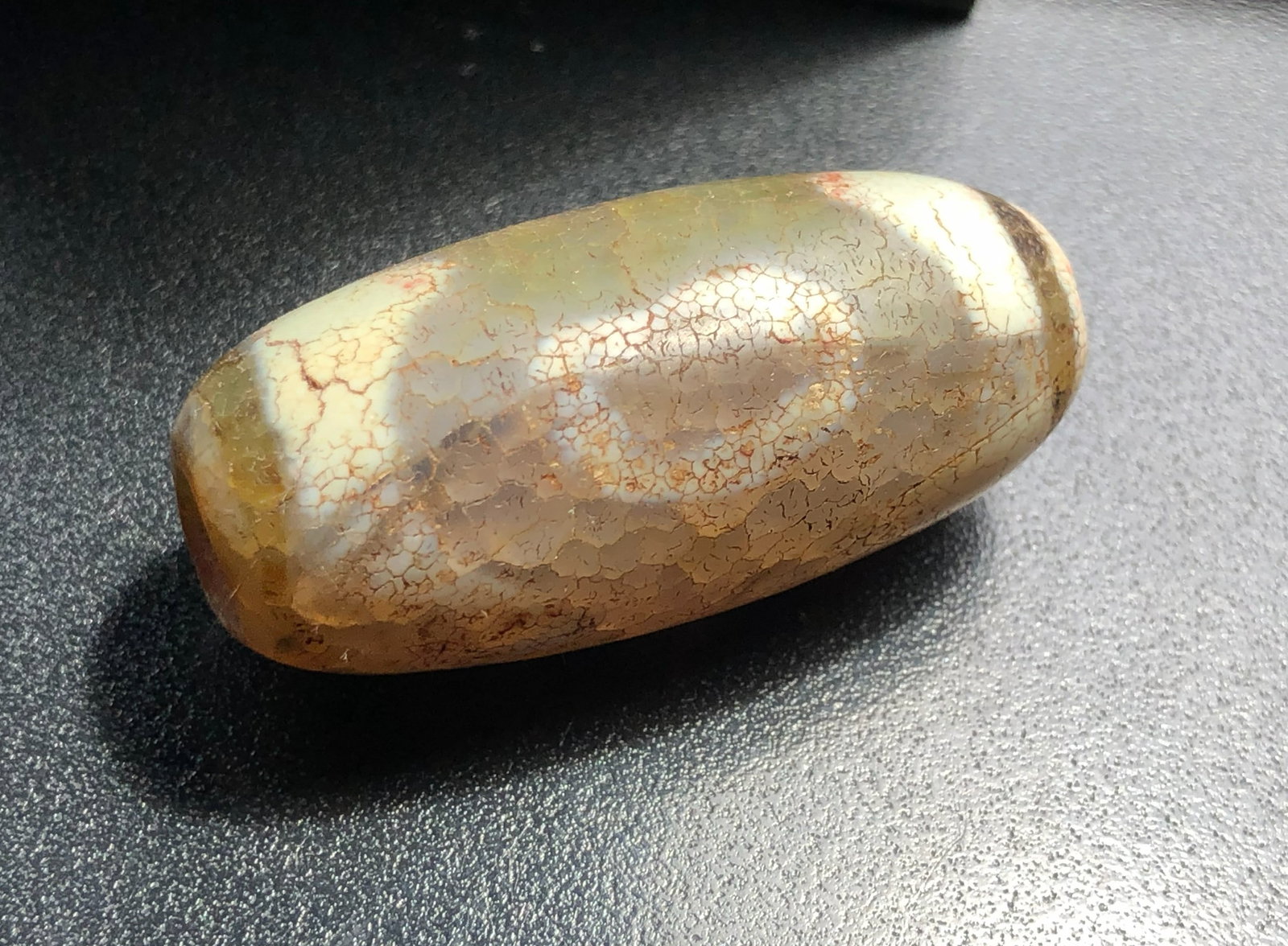 Antique Tibet Dzi Bead: Antique Tibet Dzi Bead, Size: 1.5"