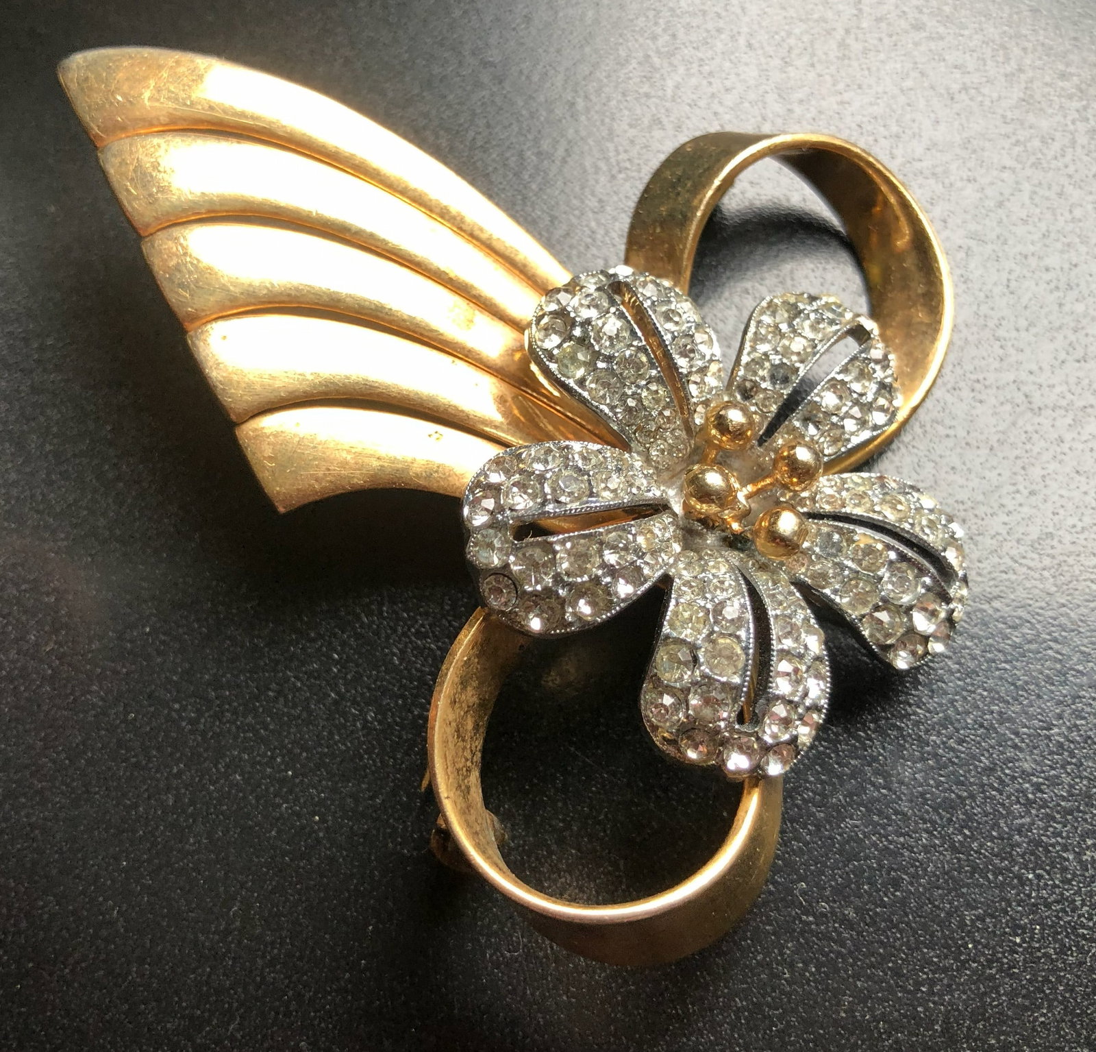 Vintage Gold Plated Brooch Pin: Vintage Gold Plated Brooch Pin