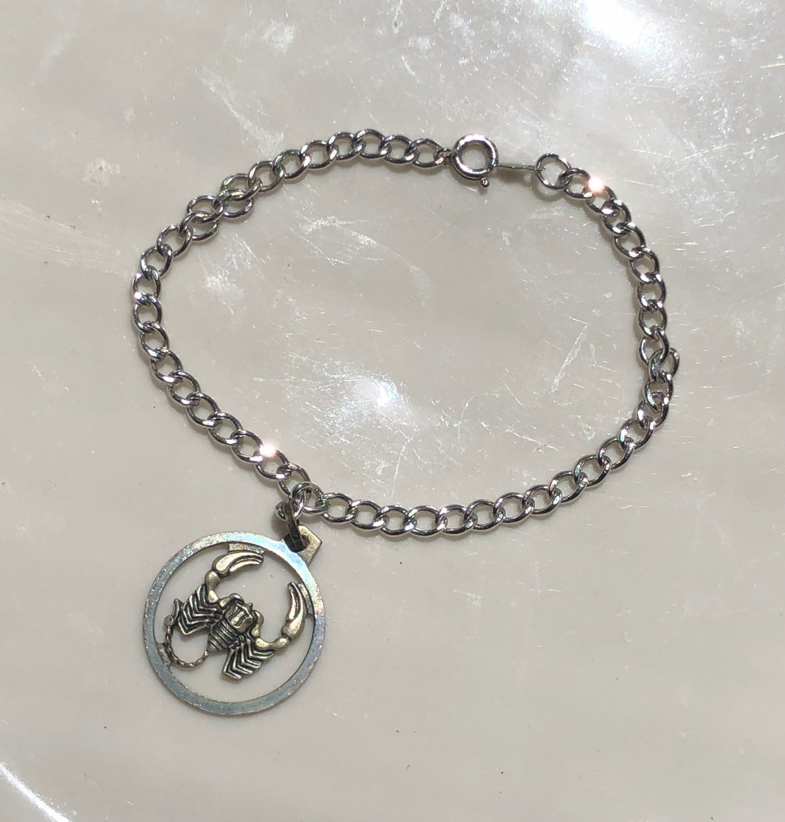 Vintage Silver Bracelet: Vintage Silver Bracelet, weight 7.4g