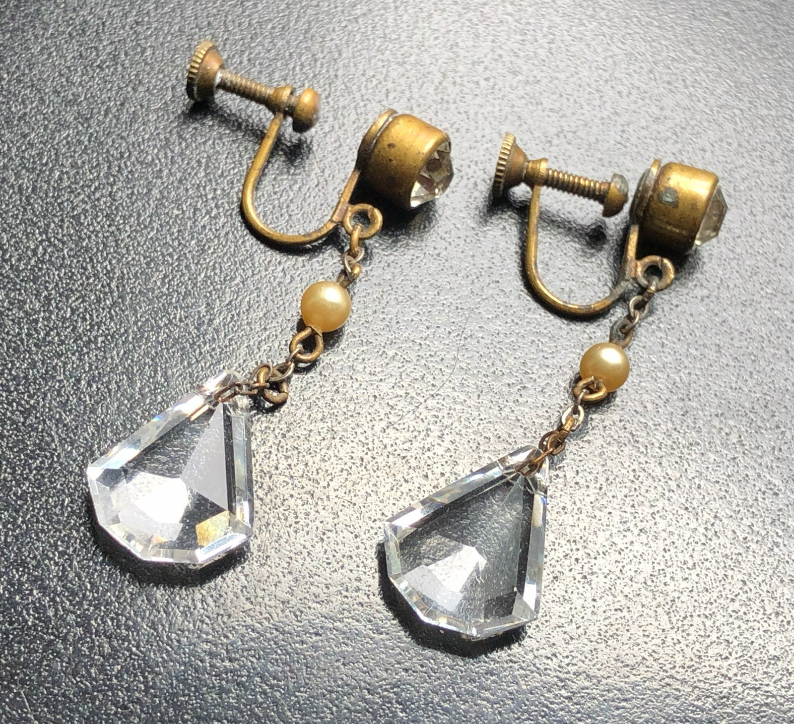 Pair of Earrings: Pair of Earrings
