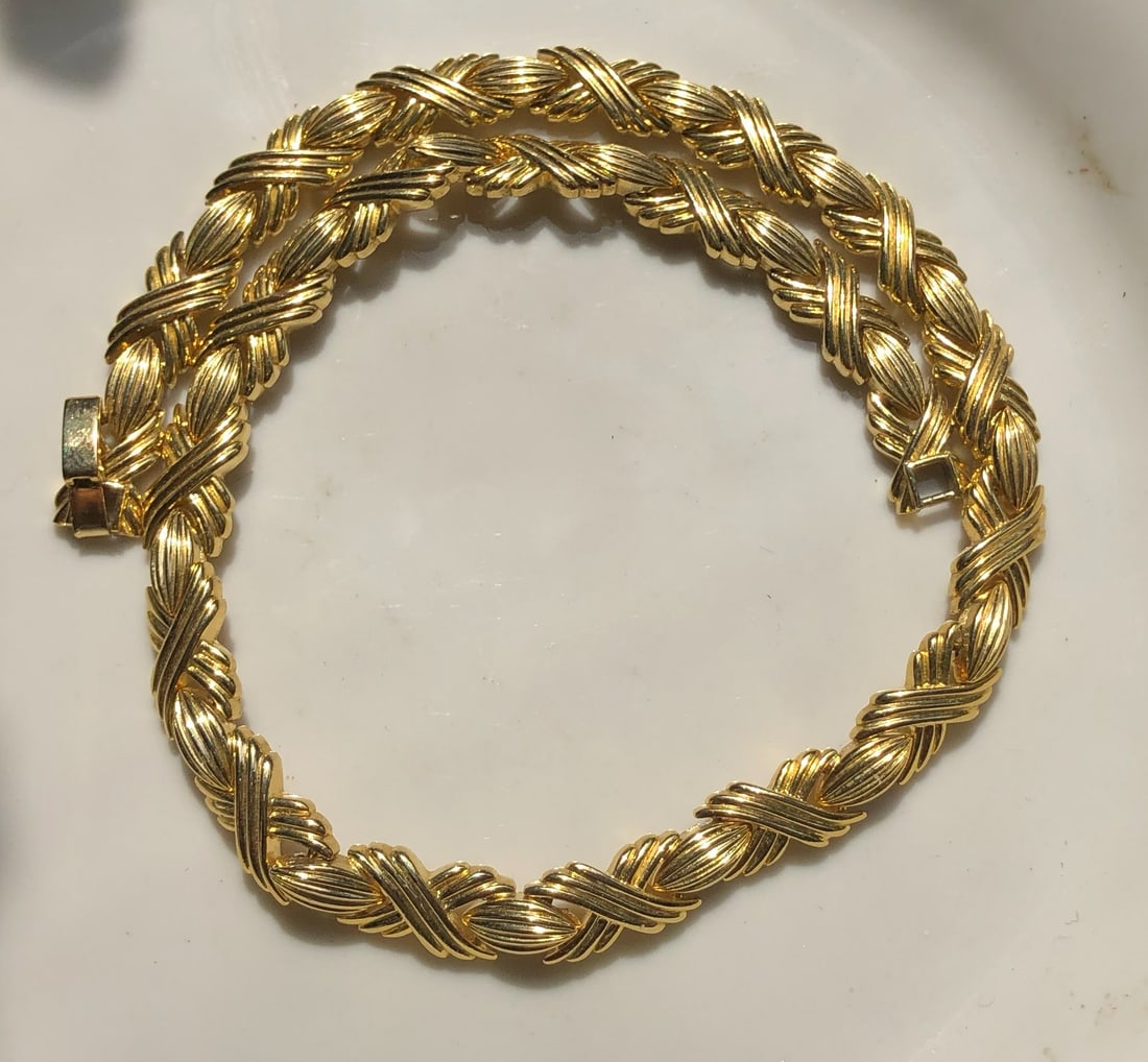 Vintage Gold Plated Necklace: Vintage Gold Plated Necklace