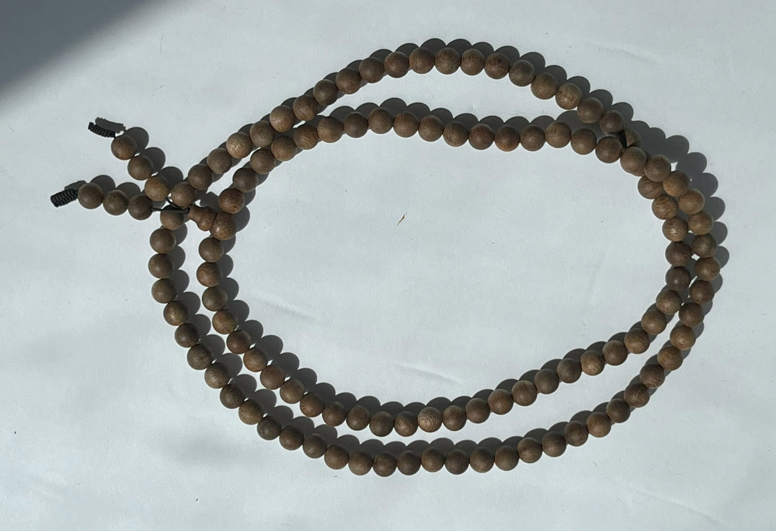 Vintage Chen xiang 108 Prayer Beads: Vintage Chen xiang 108 Prayer Beads, Size of each bead: 8mm
