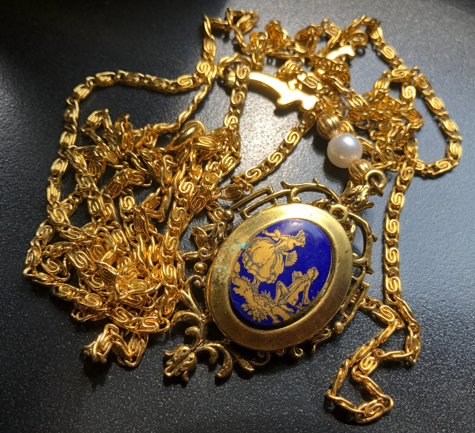 Vintage Necklace: Vintage Necklace
