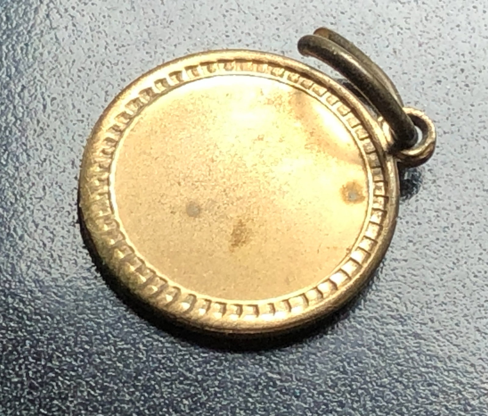 Vintage Gold Filled Pendant: Vintage Gold Filled Pendant