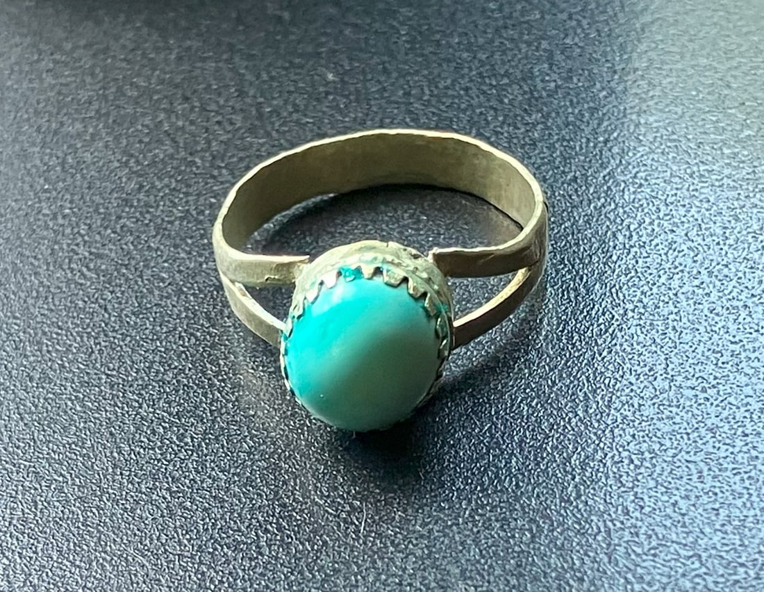 Vintage Silver ring: Vintage Silver ring, Size 8