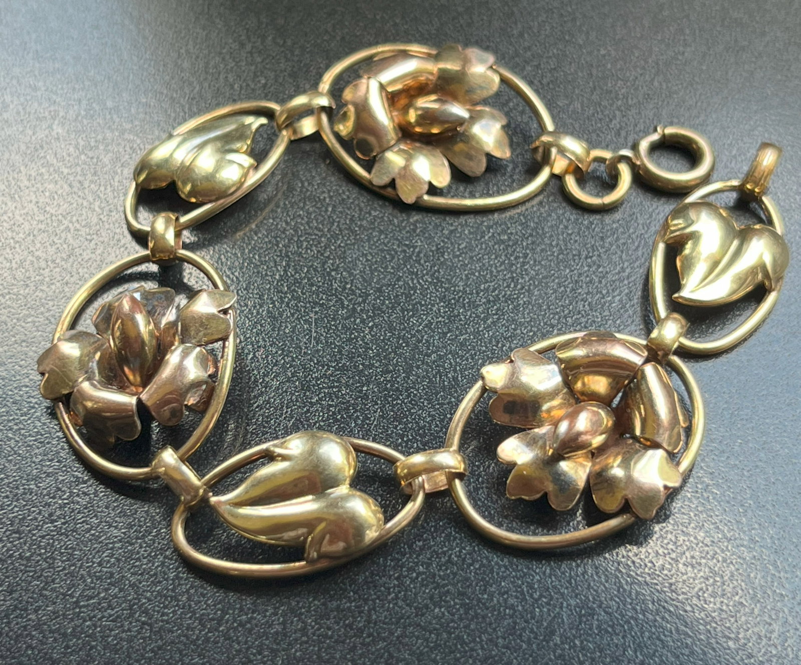 Vintage Silver Bracelet: Vintage Silver Bracelet
