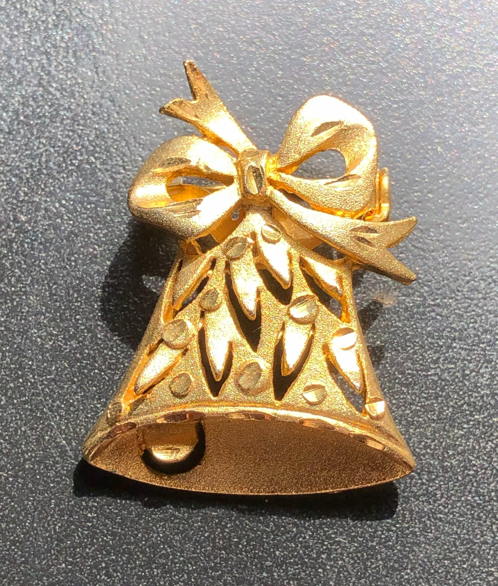 Vintage Brooch Pin: Vintage Brooch Pin