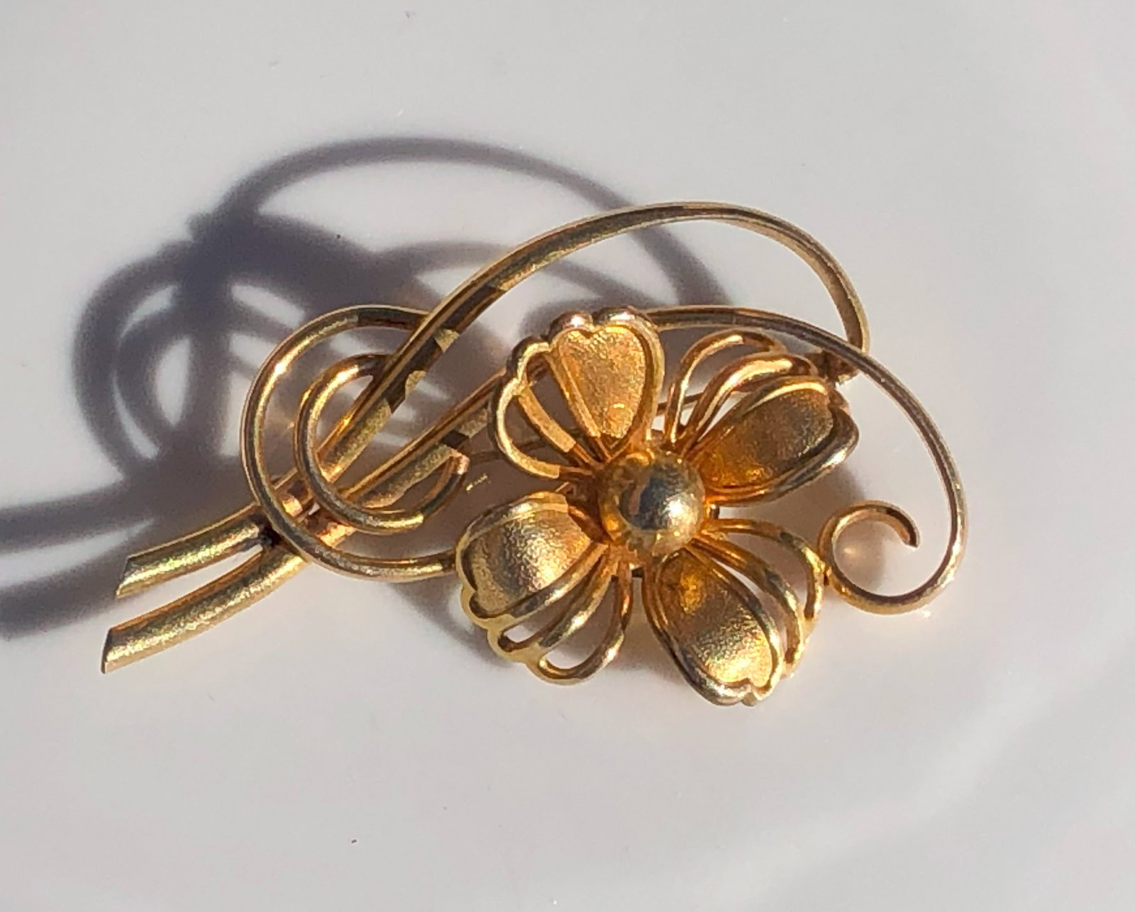 Vintage Gold filled Brooch Pin (1 of 3)