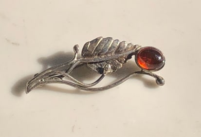 Vintage Silver Amber Brooch Pin
