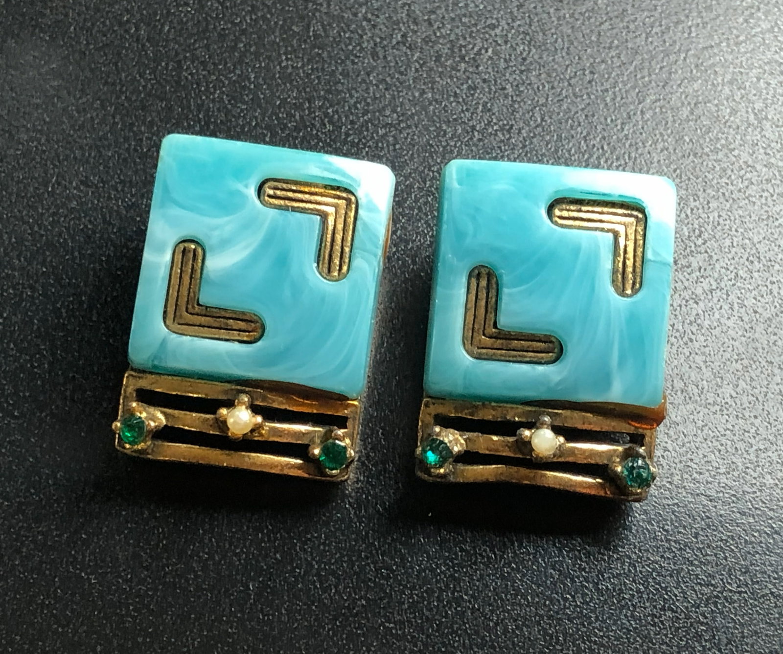 Pair of Earrings: Pair of Earrings