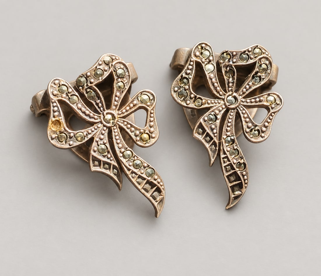 Pair of Silver Crystal-Set Bow Motif Clips (1 of 4)