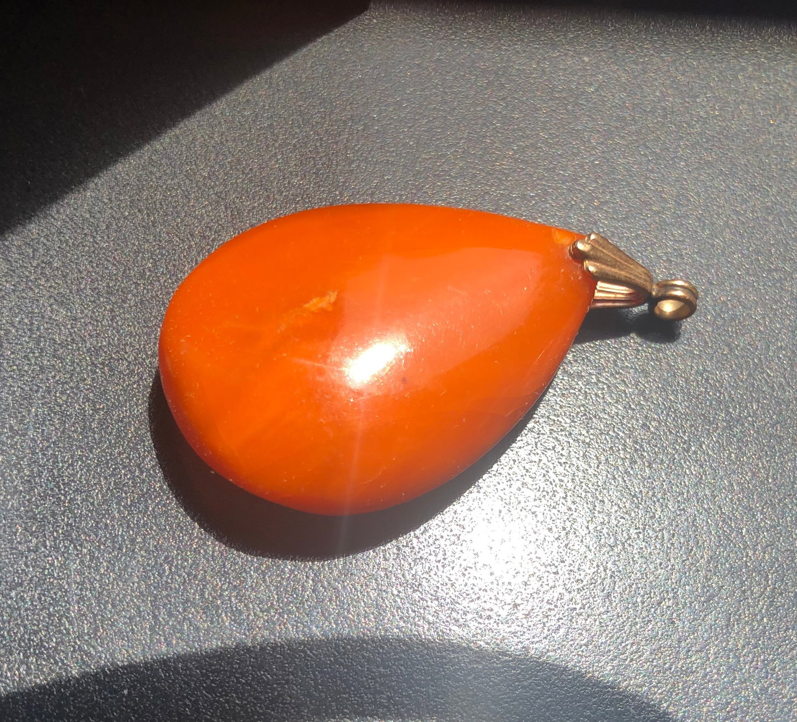 14K Gold Bale Amber Pendant: 14K Gold Bale Amber Pendant