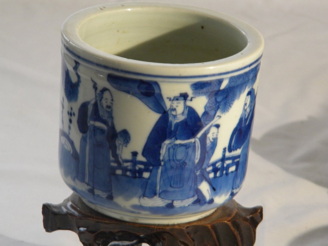 CHINESE ANTIQUE BLUE AND WHITE BRUSH WASHER: CHINESE ANTIQUE BLUE AND WHITE BRUSH WASHER, DATED QING DYNASTY GUANGXU. LUCKY THREE. SIZE: H: 4-1/2\\\", W: 5\\\".