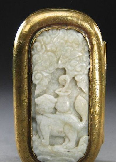 ANTIQUE CHINESE COPPER BOX WITH JADE INLAY MING DYNASTY: ANTIQUE CHINESE COPPER BOX WITH JADE INLAY MING DYNASTY, SIZE: 11.5*6.5*6cm