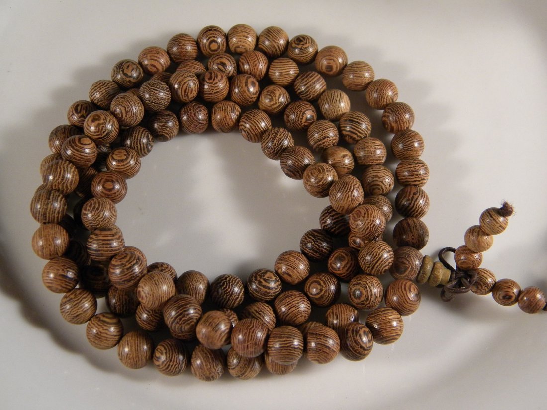 CHINESE 108 BUDDHIST PRAYER HARDWOOD HUANGHUALI BEADS: CHINESE 108 BUDDHIST PRAYER HARDWOOD HUANGHUALI BEADS, BRAD SIZE 8MM