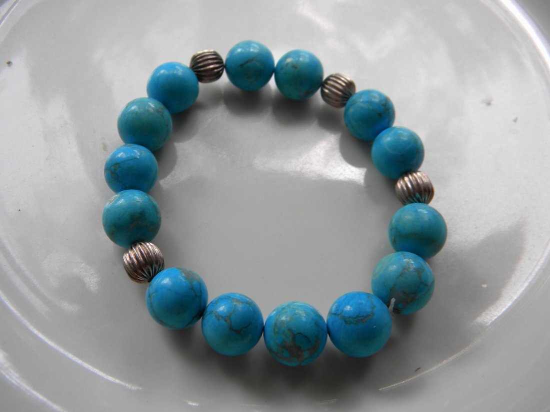 CHINESE TURQUOISE BUDDHIST PRAYER BEADS BRACELET: CHINESE TURQUOISE BUDDHIST PRAYER BEADS BRACELET WITH SILVER BEADS, DIA OF THE BEAD 12mm