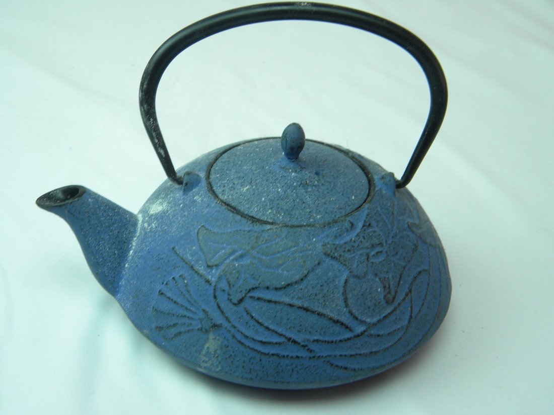 ANTIQUE JAPANESE IRON TEAPOT WITH MARKING: ANTIQUE JAPANESE IRON TEAPOT WITH MARKING ON THE BOTTOM, L: 8", H: 6"